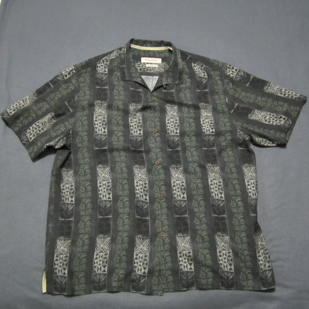 Tommy Bahama Hawaiian Shirt 100% Silk XL Black Button Front Short Sleeve